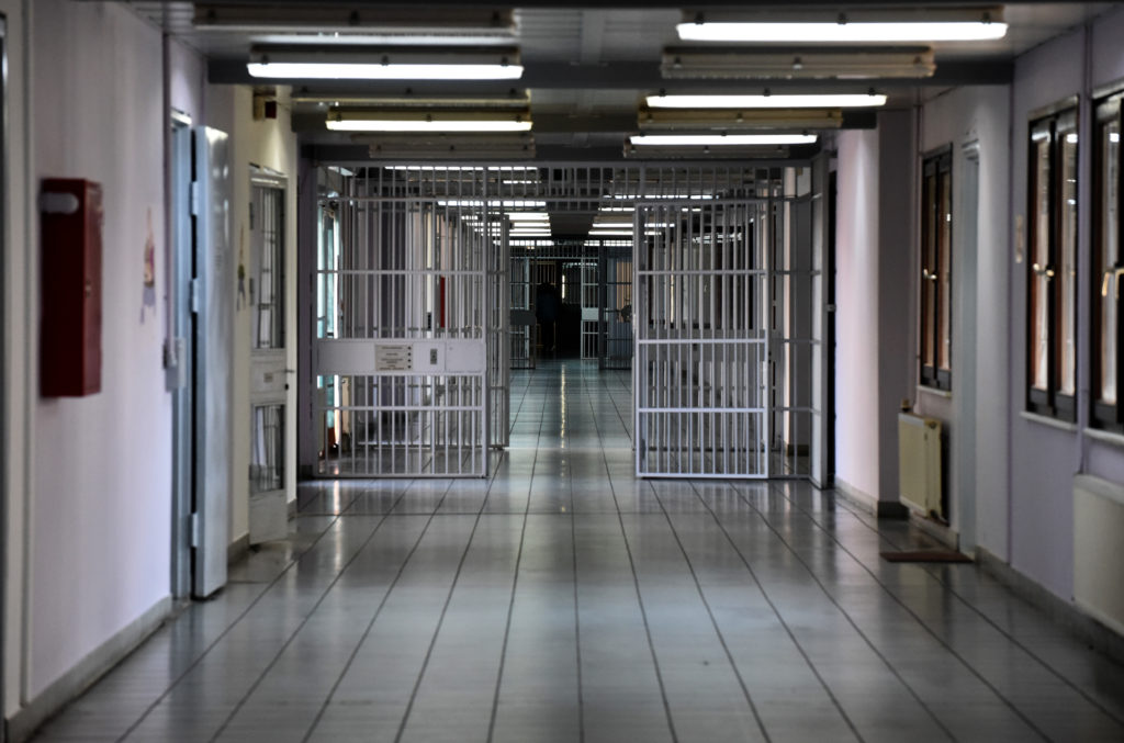 Κορονοϊός: Έκτακτα μέτρα στις φυλακές