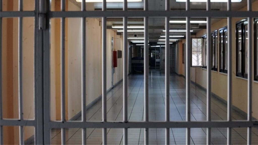 Καζάνι που βράζει οι φυλακές Διαβατών – Ένας νεκρός και πάνω από 100 κρούσματα κορονοϊού