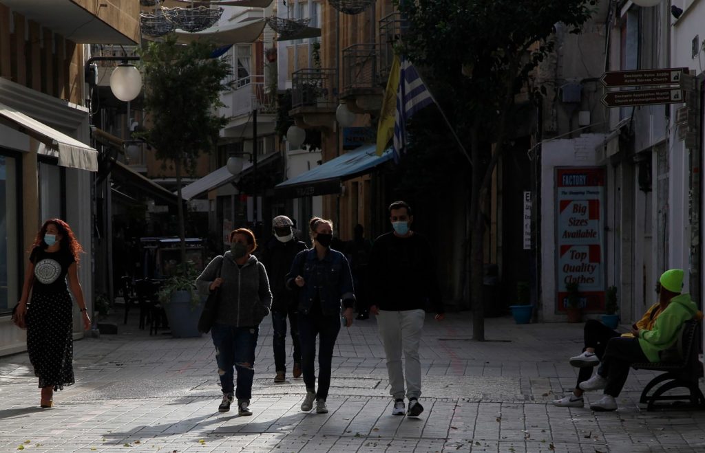 Κύπρος: Τοπικά lockdown και νέα αυστηρότερα μέτρα