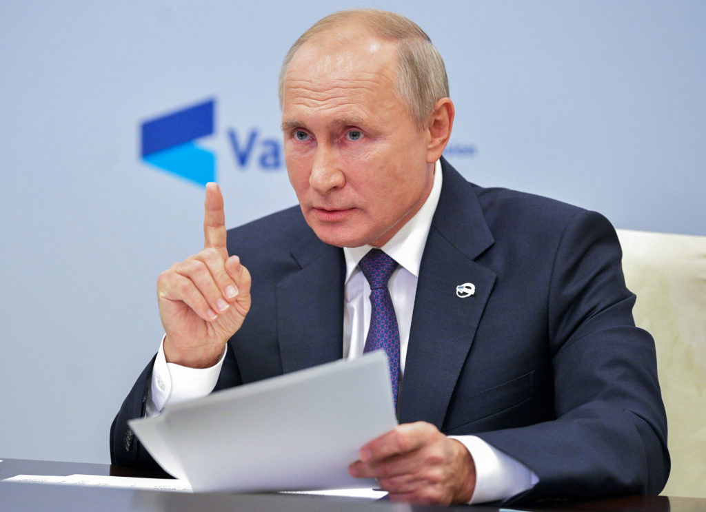 Μόσχα: «Ανοησίες» ότι ο Πούτιν πάσχει από Πάρκινσον και πρόκειται να παραιτηθεί