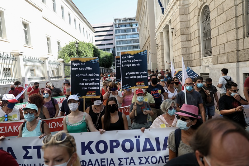 Με καθολική αποχή οι εκπαιδευτικοί απάντησαν στις εκλογές – παρωδία της Κεραμέως