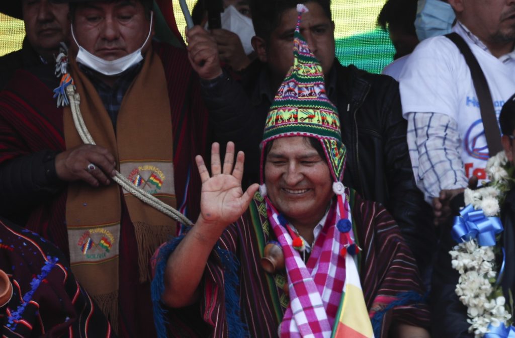 Επέστρεψε στη Βολιβία ο Έβο Μοράλες (Photos)