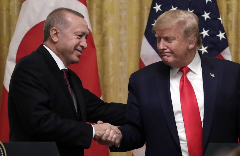 Ερντογάν σε Τραμπ: «Ευχαριστώ για τη θερμή φιλία»