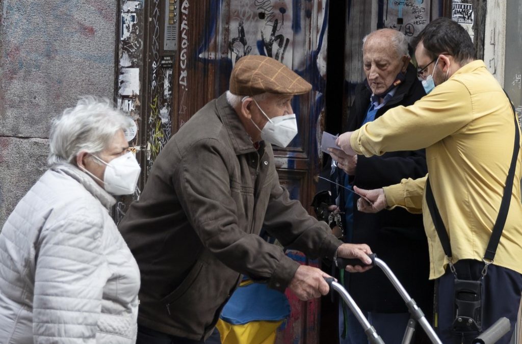 Κορονοϊός: Η Ισπανία ανακοίνωσε περισσότερους από 400 θανάτους το τελευταίο 24ωρο