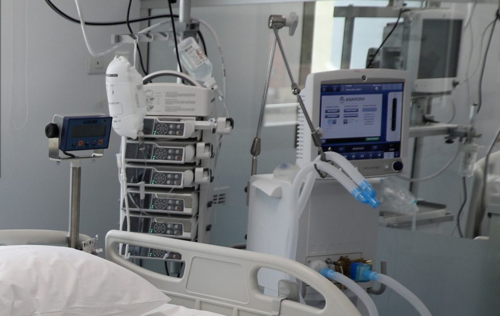 Δραματική η κατάσταση στα νοσοκομεία – Μόλις το 18% των κλινών ΜΕΘ για covid είναι κενές