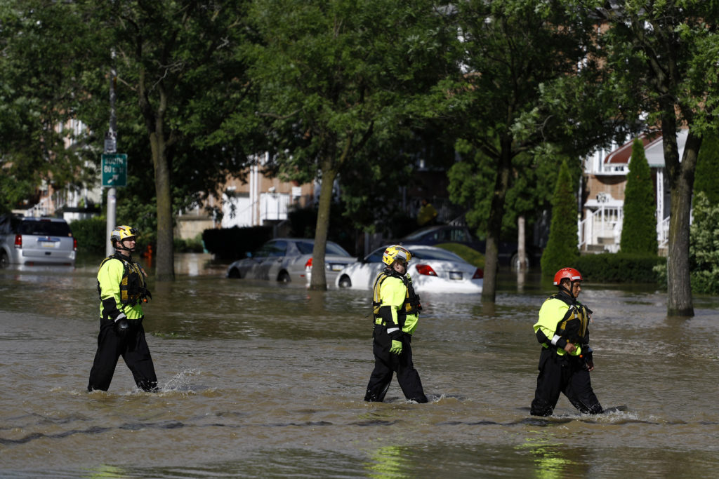 ΗΠΑ: Τουλάχιστον 7 νεκροί στη Βόρεια Καρολίνα από τις καταστροφικές πλημμύρες