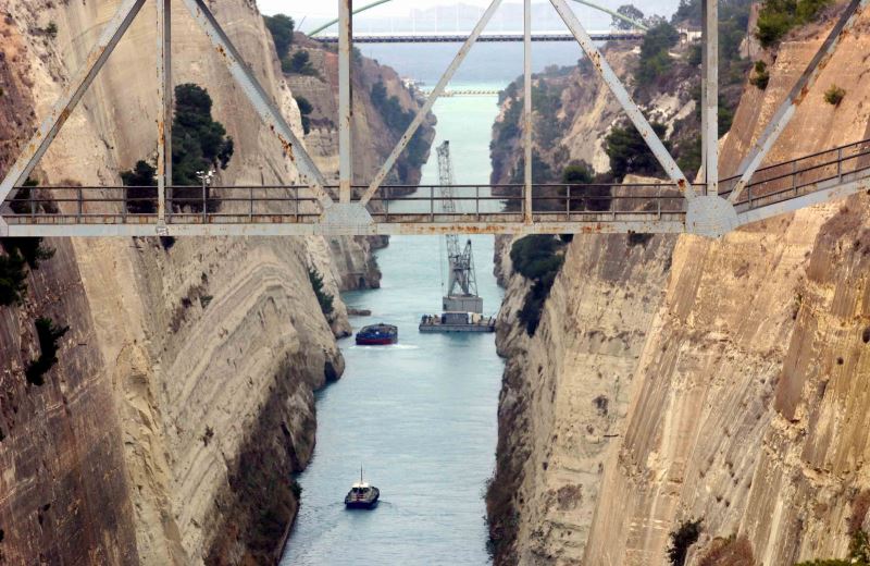 Άνοιξε και πάλι η Διώρυγα της Κορίνθου