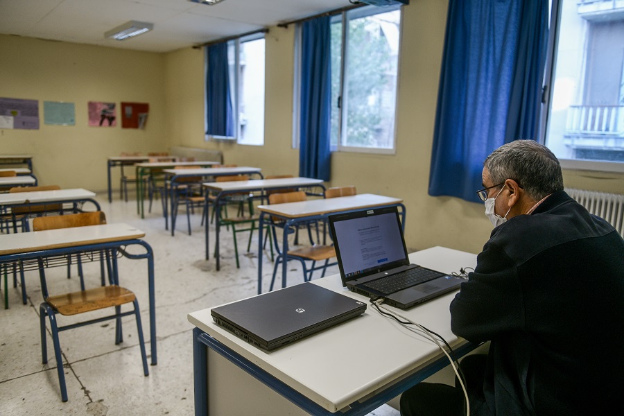 Γολγοθάς η τηλεκπαίδευση για τους πολίτες