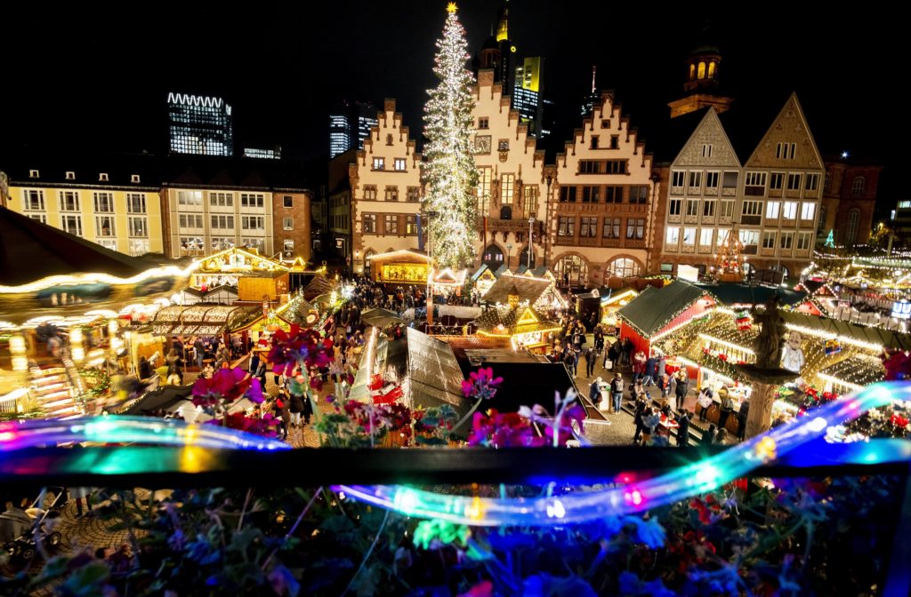Γερμανία: «Επικίνδυνα τα Χριστούγεννα για την εξάπλωση του κορονοϊού» λέει ο πρόεδρος της Εταιρείας Λοιμωδών Νόσων