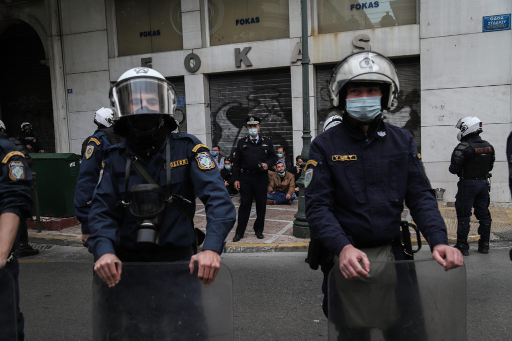 Εξοργισμένοι οι Ρεπόρτερ Χωρίς Σύνορα απαιτούν διερεύνηση των αστυνομικών αυθαιρεσιών στην Ελλάδα
