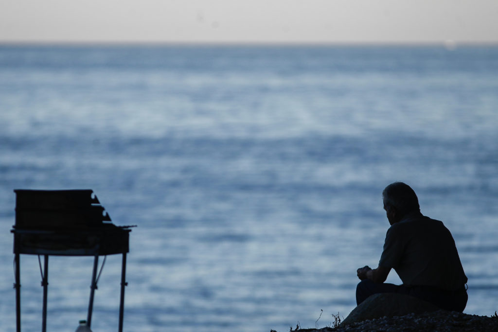 Η πανδημία αύξησε τα επίπεδα στρες, μοναξιάς και θυμού στην Ελλάδα – Τριπλάσια αύξηση σε σχέση με άλλες χώρες