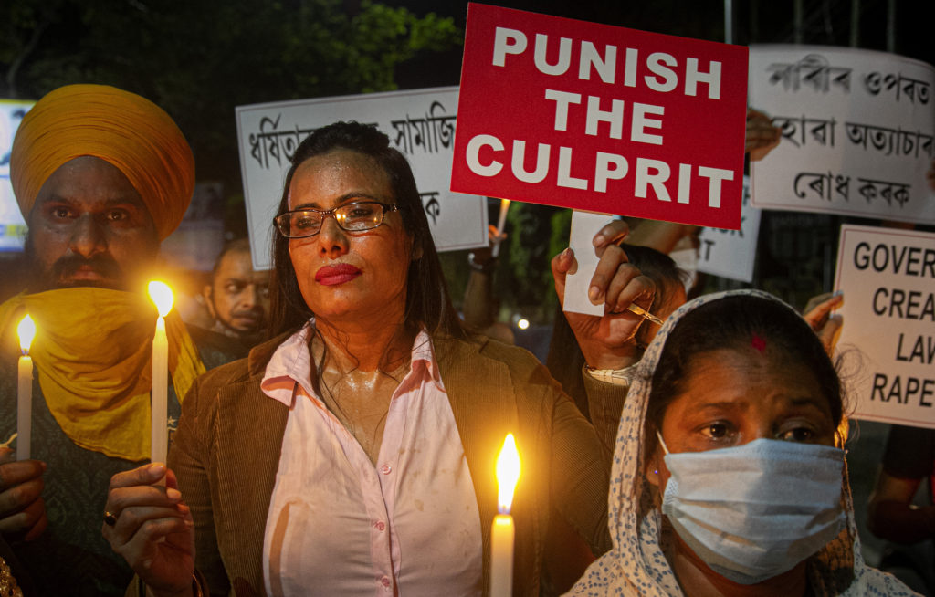 Στοιχεία – σοκ στην Ινδία: Βιασμοί φτωχότερων γυναικών για να… «μπουν στη θέση τους»