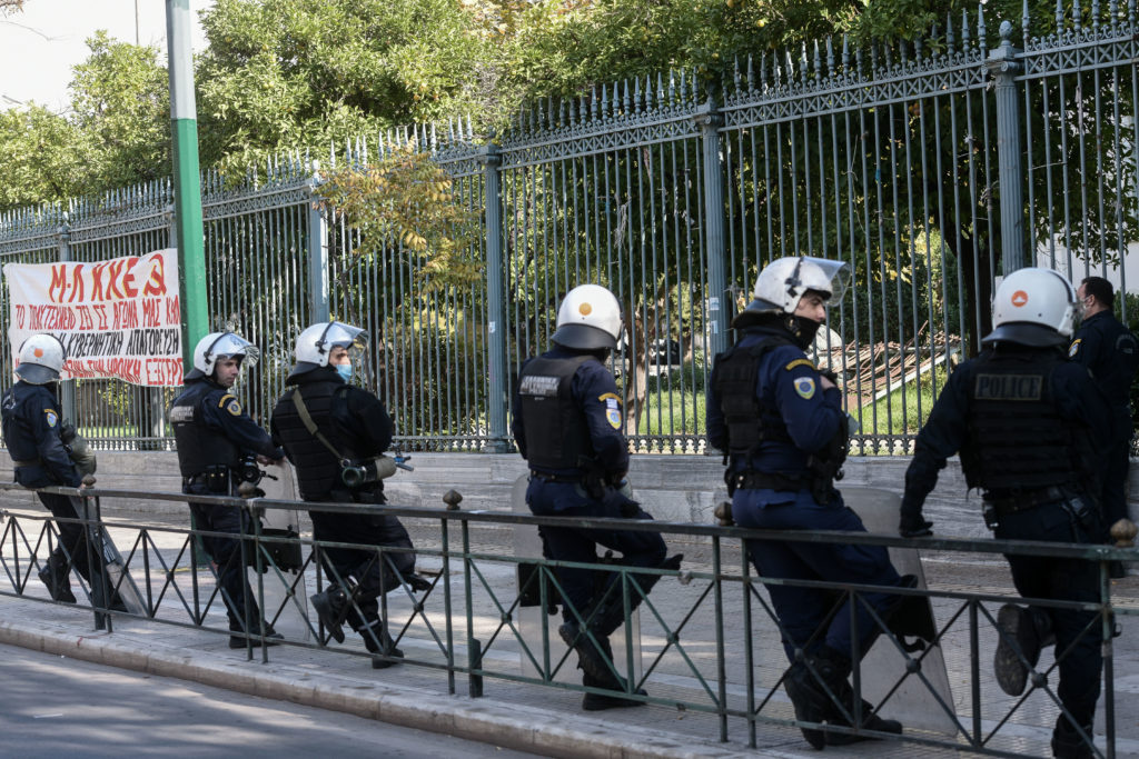 Κορονοϊός: Συναγερμός με 33 κρούσματα αστυνομικών στην Αιτωλοακαρνανία – Στα μέτρα Χρυσοχοΐδη για το Πολυτεχνείο αποδίδεται η έξαρση