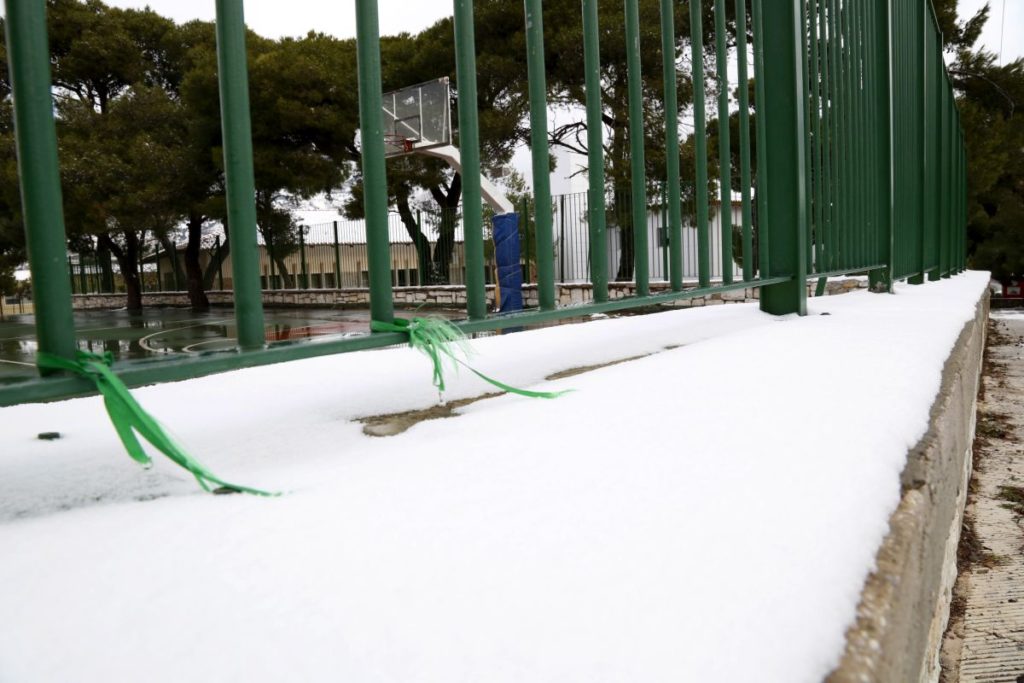 Τρίκαλα: Ποια σχολεία θα παραμείνουν κλειστά την Τετάρτη και ποια θα ανοίξουν μετά τις 10 το πρωί