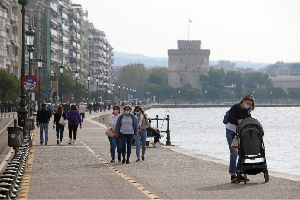 Θεσσαλονίκη: Μειώθηκε κατά 50% σε εβδομαδιαία βάση το ιικό φορτίο στα λύματα