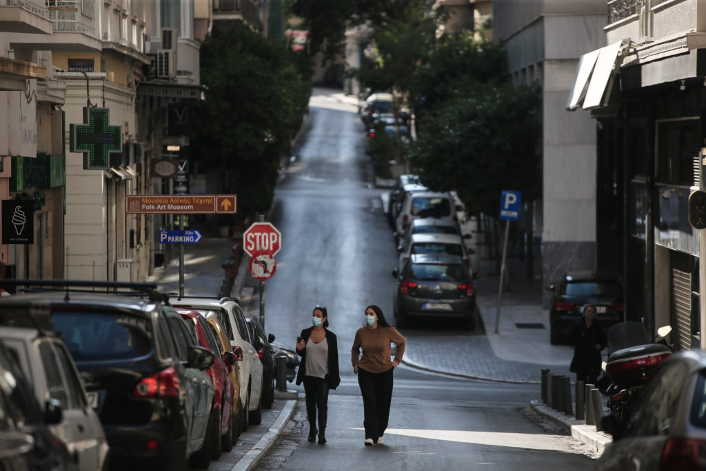 Aπαγόρευση κυκλοφορίας: Τι ισχύει για μετά τις 21:00 από την Παρασκευή – Και νέα μέτρα στο τραπέζι;