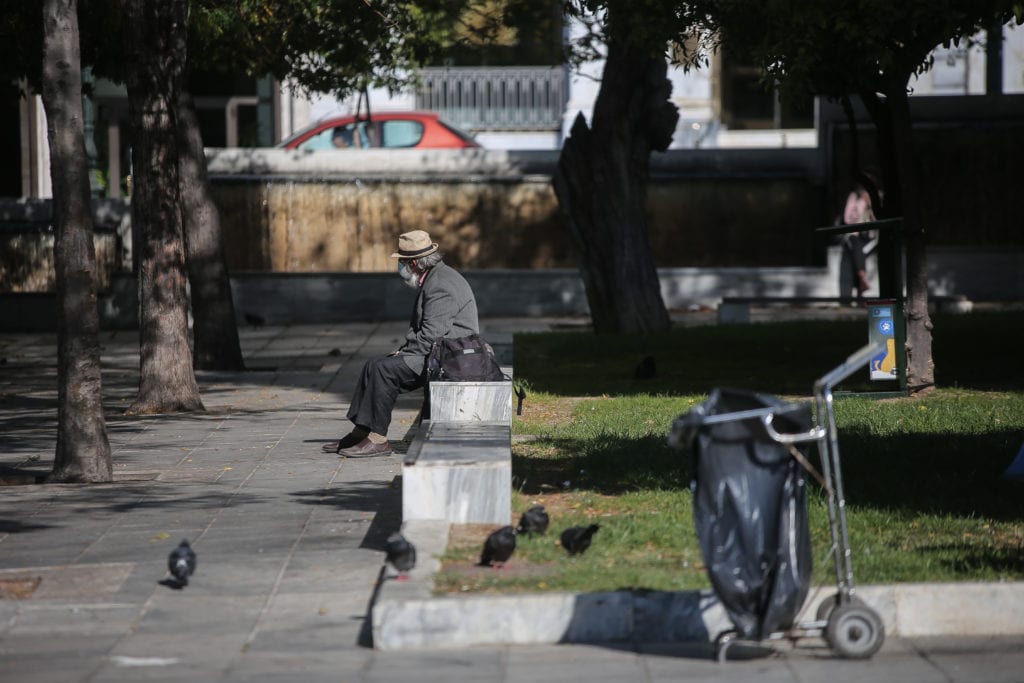 Παυλάκης (γιατρός- ερευνητής): Δεν γλιτώνουμε από τον κορονοϊό για τα επόμενα δύο χρόνια