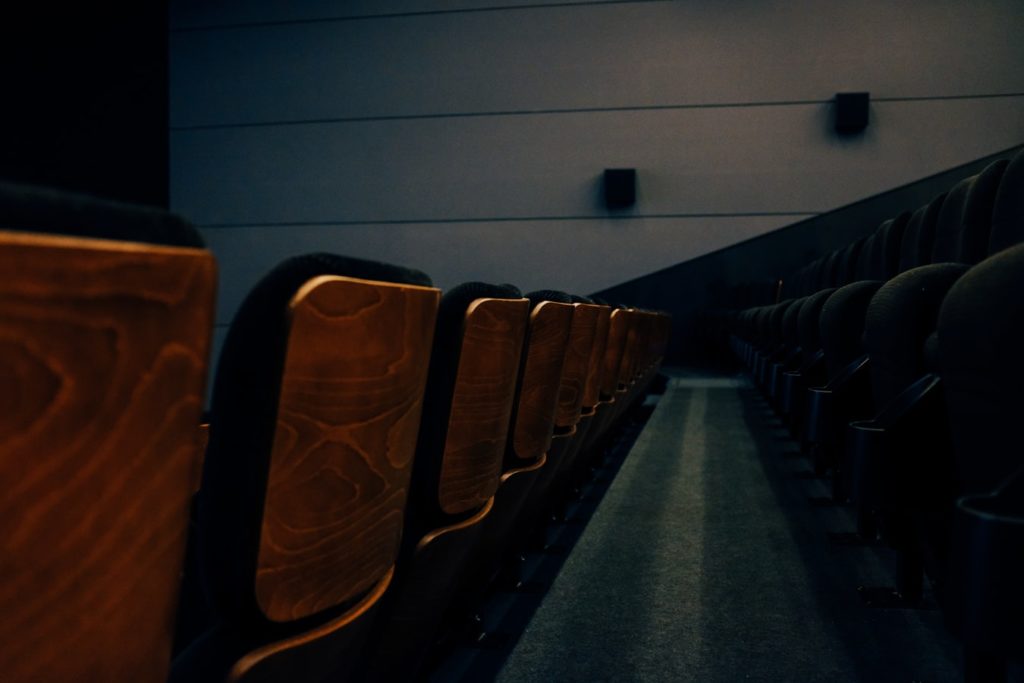 Πέγκυ Ρίγγα: Δαιμονοποιώντας  την κινηματογραφική αίθουσα