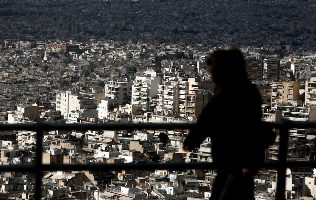 H βαριά σκιά της καραντίνας