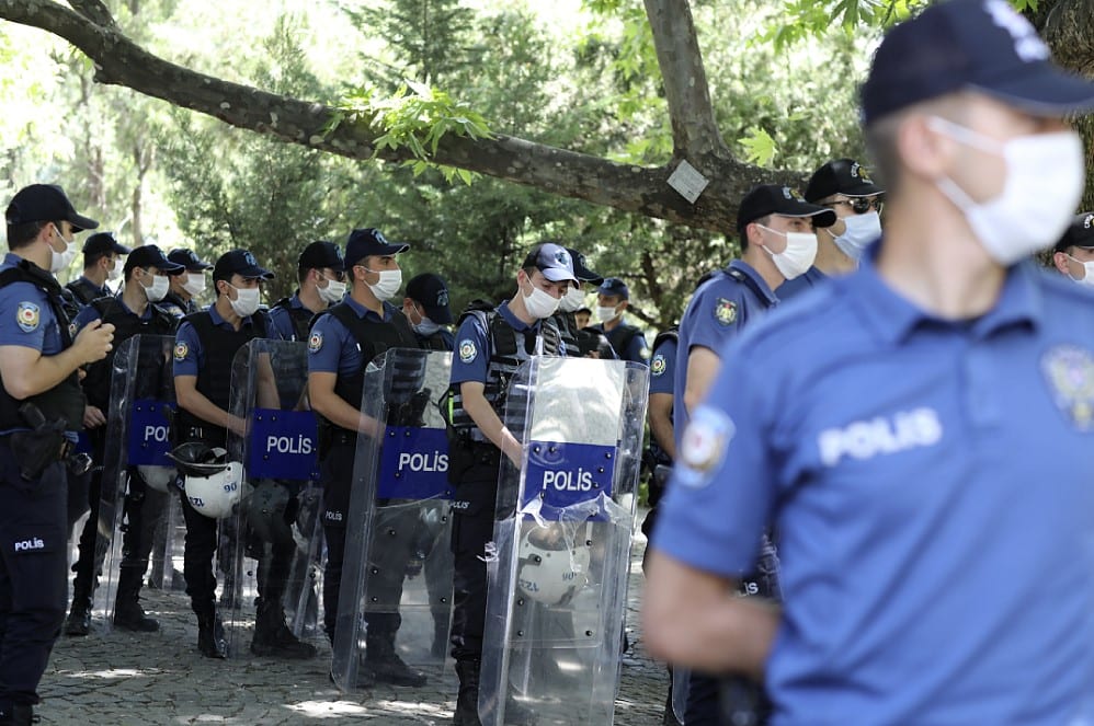 Η Ευρωπαϊκή Ένωση εκφράζει ανησυχίες για το κράτος δικαίου και τα ανθρώπινα δικαιώματα στην Τουρκία