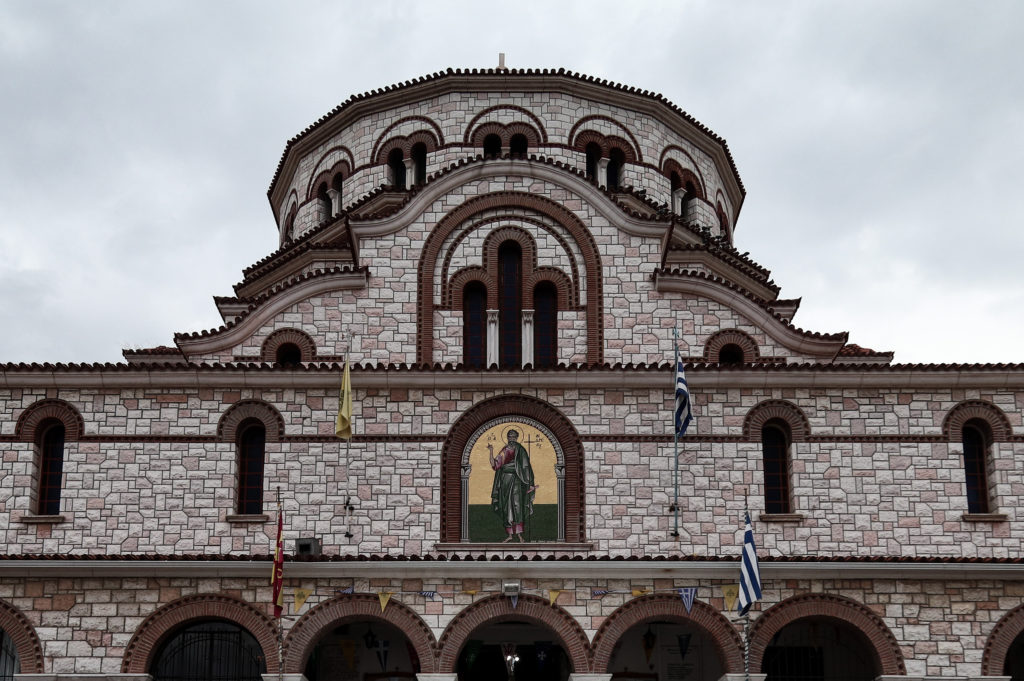 Ανοικτές εκκλησίες τα Χριστούγεννα ζητούν οι κληρικοί από την κυβέρνηση