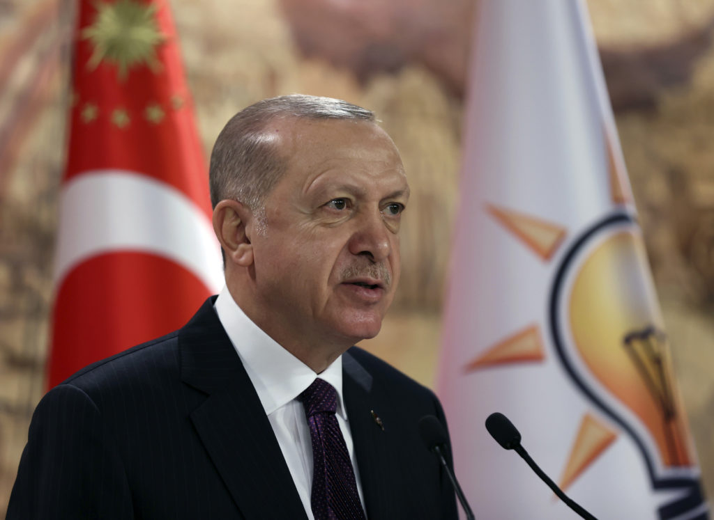 Ερντογάν: Οι κυρώσεις από ΗΠΑ ή ΕΕ δεν θα αποτρέψουν την Τουρκία από το να υπερασπιστεί τα δικαιώματά της