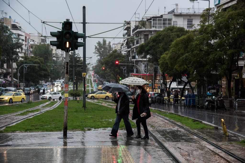 Καιρός: Νέα κακοκαιρία με βροχές, καταιγίδες και θυελλώδεις ανέμους – Πώς θα κινηθεί (Video)