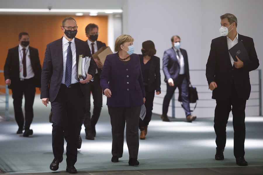 Deutsche Welle: «Ομολογία αποτυχίας το δεύτερο σκληρό λοκντάουν»
