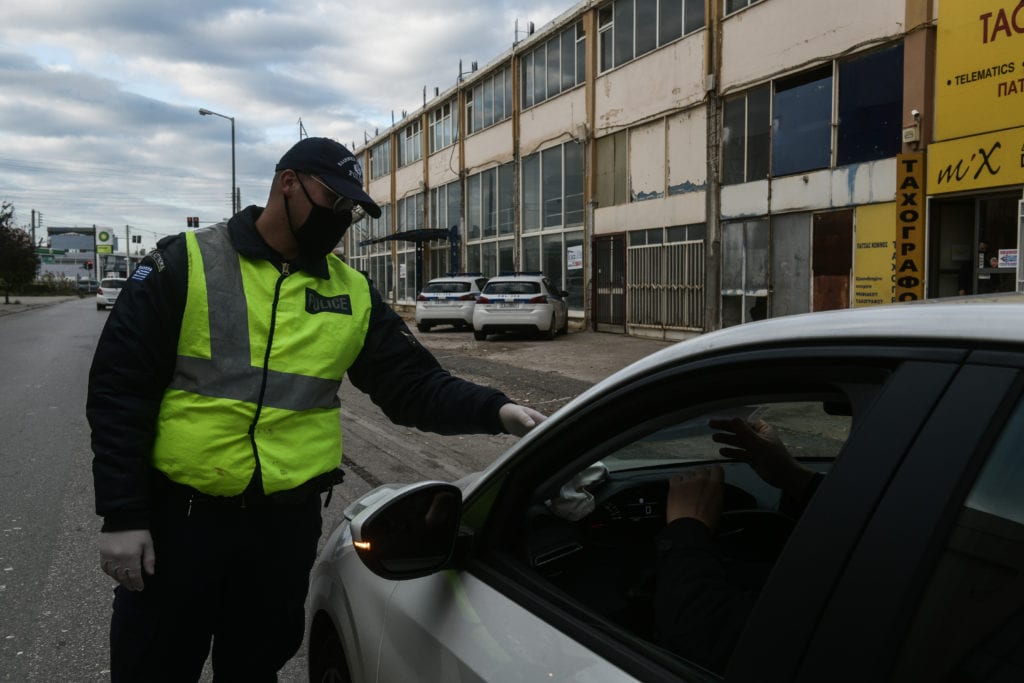 Νέα σκληρά απαγορευτικά μέτρα προανήγγειλε ο Μιχάλης Χρυσοχοΐδης