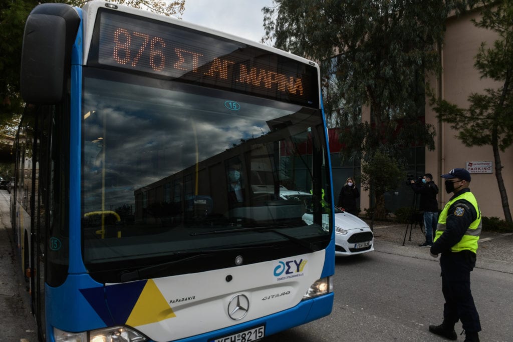 Δυτική Αττική: Ανοιχτά εργοστάσια και χώροι δουλειάς, πρόστιμα σε εργαζόμενους σούπερ μάρκετ