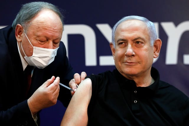 Iσραήλ: Έναρξη τoυ εμβολιασμού με πρώτο τον Νετανιάχου