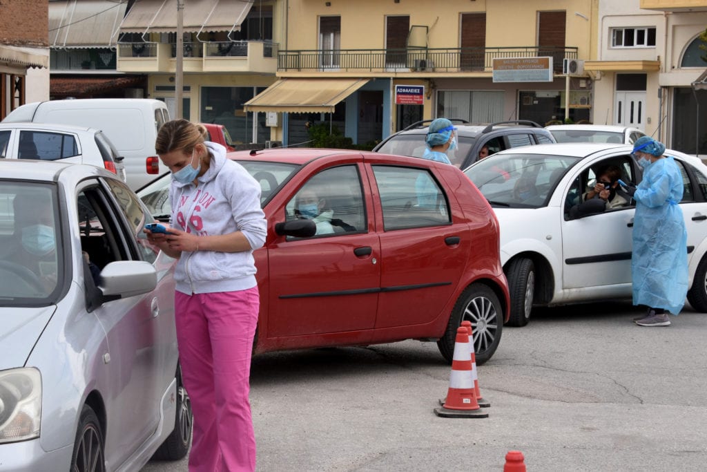 Rapid test: Μόλις 12 νέα κρούσματα εντοπίστηκαν στη Δυτική Αττική