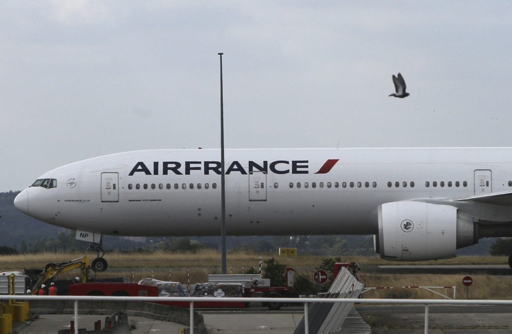 Κορονοϊός: Βουτιά στις μετοχές των Air France KLM και Getlink ενώ η Ευρώπη κλείνει τις πύλες της προς την Βρετανία