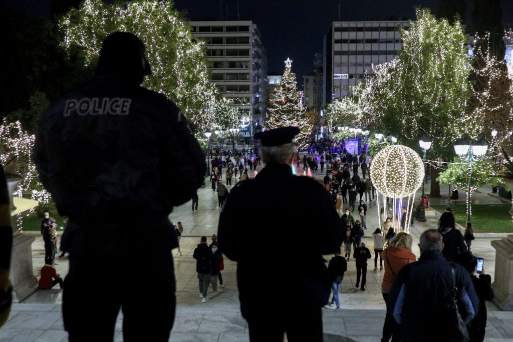 Η αστυνομοκρατία καλά κρατεί- Κλείνουν πέντε σταθμοί του μετρό