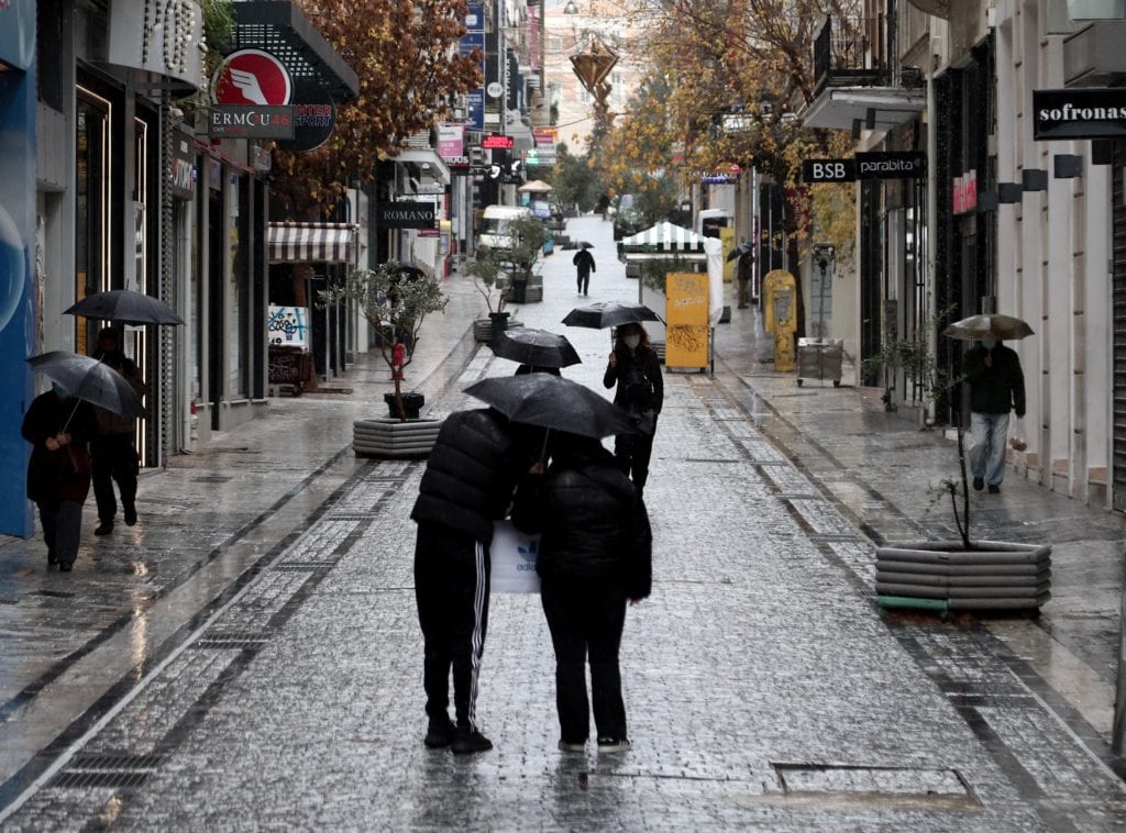 Καιρός: Ραγδαία επιδείνωση από το βράδυ με βροχές, καταιγίδες και χιόνια στα ορεινά (Video/Εικόνα)