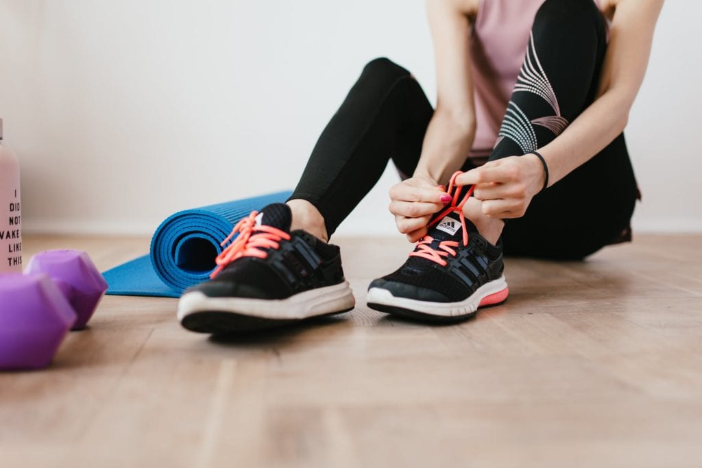Απλές ασκήσεις πριν το τρέξιμο που θα προετοιμάσουν ιδανικά το σώμα σας