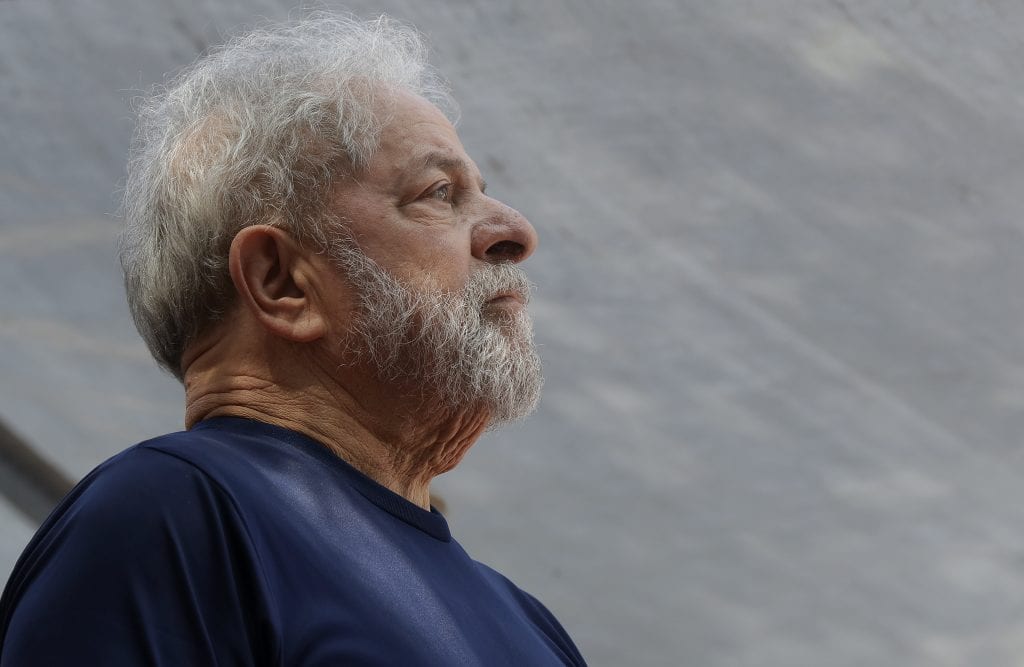 Βραζιλία: Διευρύνεται το προβάδισμα του Λούλα έναντι του Μπολσονάρου