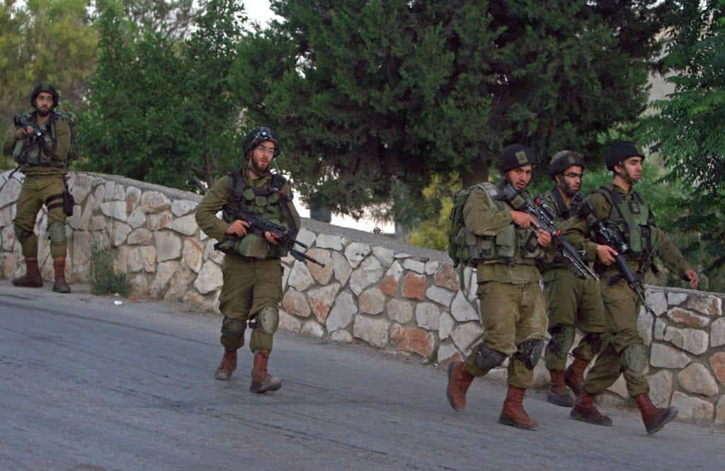 Ένας Παλαιστίνιος έφηβος νεκρός από ισραηλινά πυρά