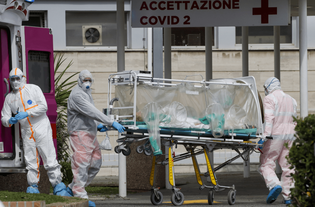 Νέα στοιχεία για τα θύματα του κορονοϊού στην Ιταλία – Ποιους «χτυπάει» η νόσος