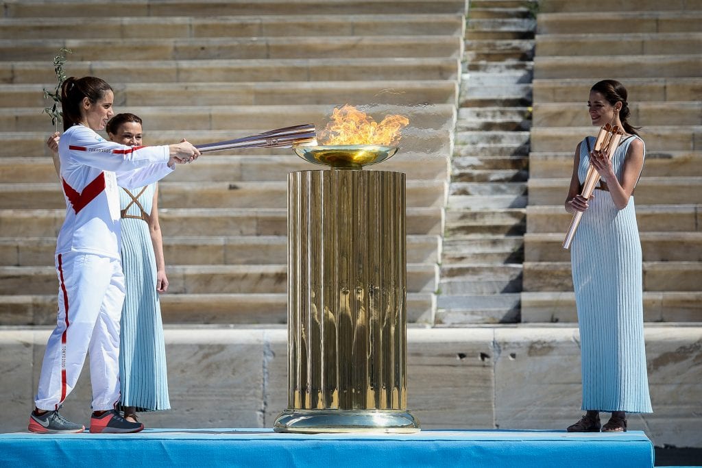 Η Ολυμπιακή Φλόγα παραδόθηκε στους Ιάπωνες χωρίς… θεατές