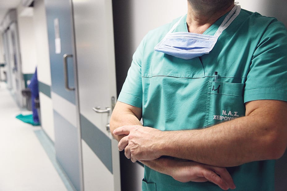 «Πυρά» του Μετώπου Νοσοκομειακών Γιατρών κατά της κυβέρνησης: Ψάχνουν για εύκολους καρπαζοεισπράκτορες