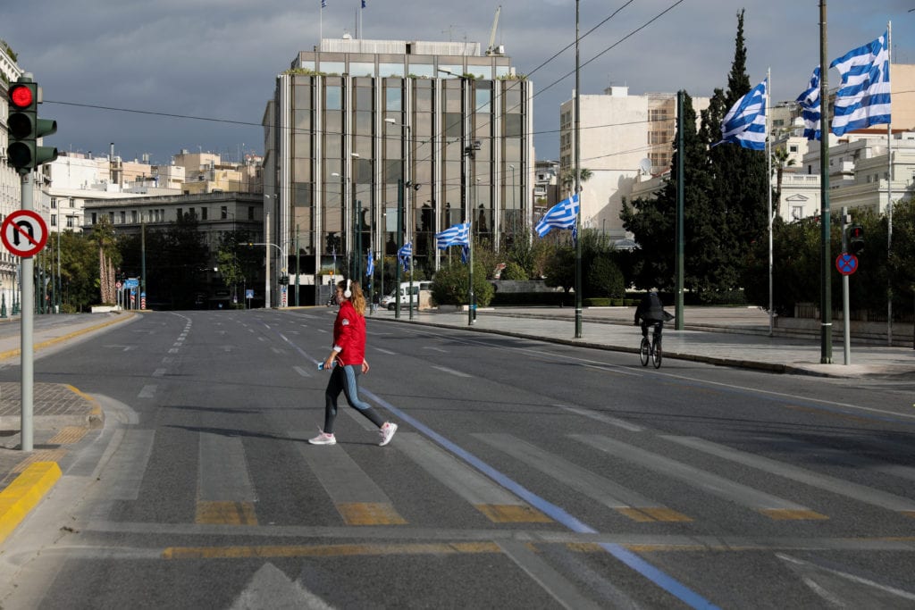 Βασιλακόπουλος (καθηγητής Πνευμονολογίας): Δύσκολοι οι μήνες μέχρι τον Μάρτιο με την πανδημία