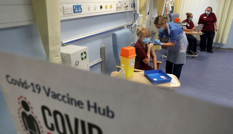 Βρετανία-covid-19: Κλείνουν τα δημοτικά σχολεία – επαναλειτουργούν τα νοσοκομεία εκστρατείας