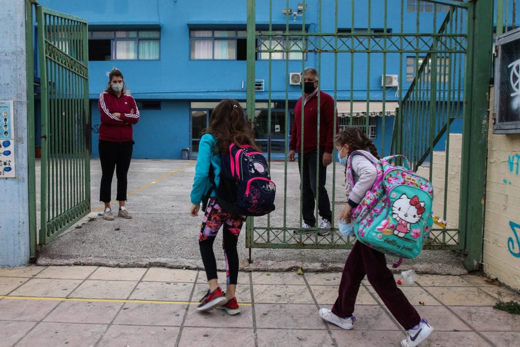 Βανταράκης (καθηγητής Υγιεινής): Άνοιξαν μετά από οκτώ μήνες τα σχολεία χωρίς κανένα μέτρο