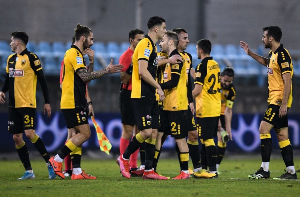 Super League: Με γκολ του Καρίμ η ΑΕΚ νίκησε 1-0 στη Λαμία
