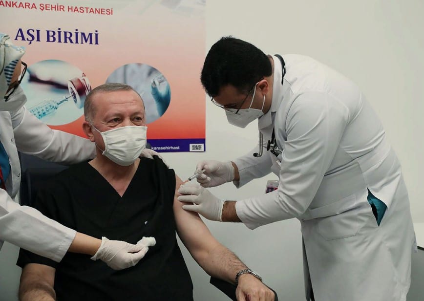 Τουρκία: Εμβολιάστηκε κατά του κορονοϊού ο Ρετζέπ Ταγίπ Ερντογάν