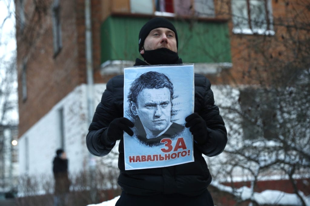 Ρωσία: 30 ημέρες φυλάκιση στο Ναβάλνι – Κάλεσε τους Ρώσους να βγουν στους δρόμους