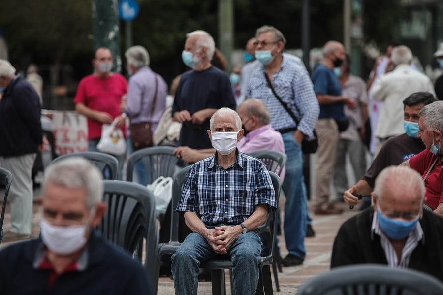 Με επιστημονικές ανακρίβειες μας θεωρεί τεμπέληδες