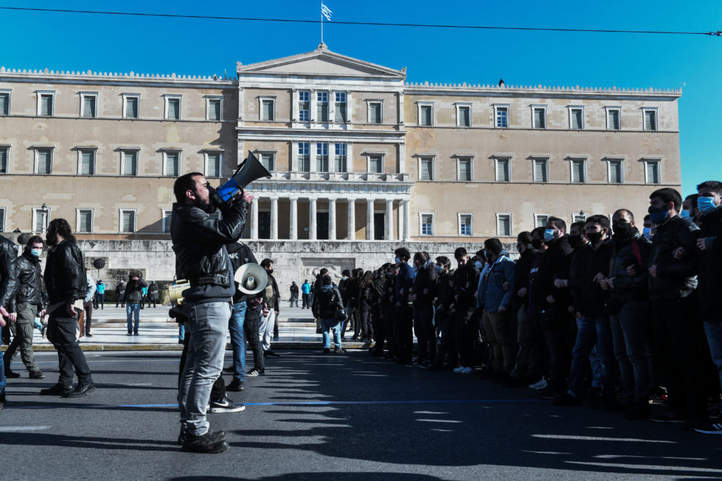 Πανεκπαιδευτικό συλλαλητήριο: Μεγαλειώδης απάντηση της εκπαιδευτικής κοινότητας στον αυταρχισμό της κυβέρνησης Μητσοτάκη