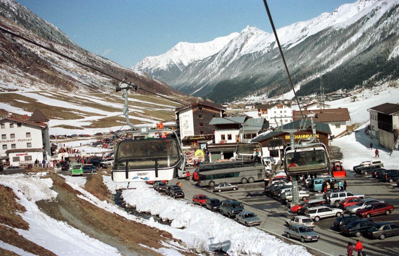 Aυστρία: Πρόστιμα σε 96 ξένους που μπήκαν παράνομα για να κάνουν …σκι